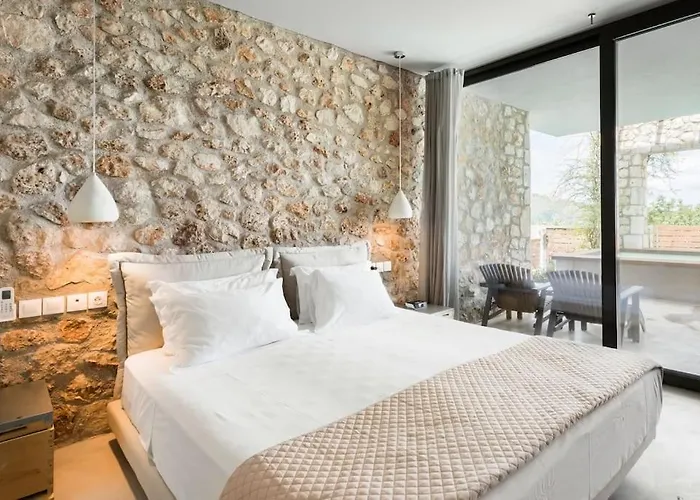 Accessible Katoi فيلة *