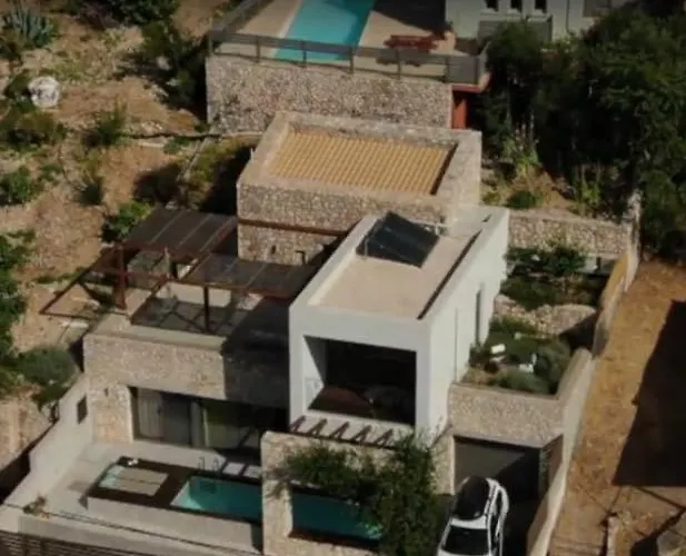 Accessible Katoi فيلة *